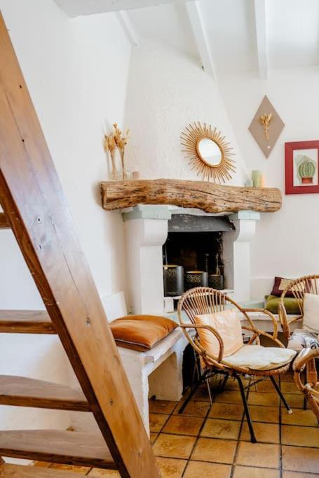 Chambre Atypique Dans Cafe Healthy Saint-Paul-de-Vence Extérieur photo