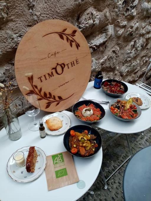 Chambre Atypique Dans Cafe Healthy Saint-Paul-de-Vence Extérieur photo